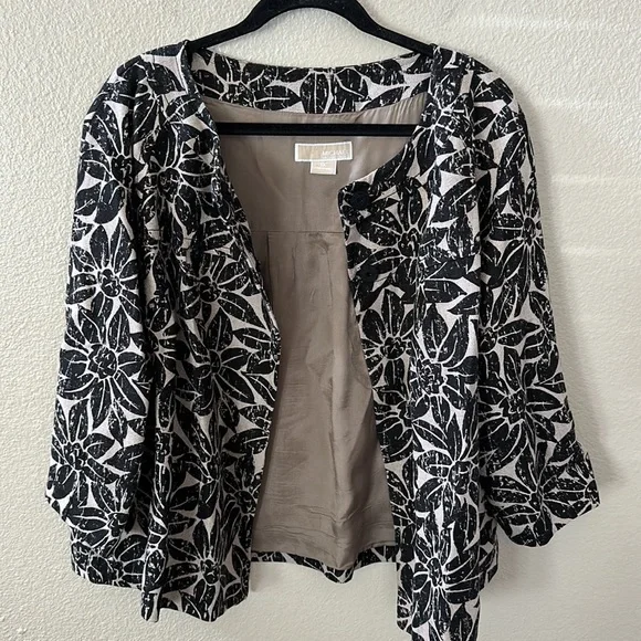 Michael Kors Black Floral Swing Jacket Size 1X - Picture 5 of 11